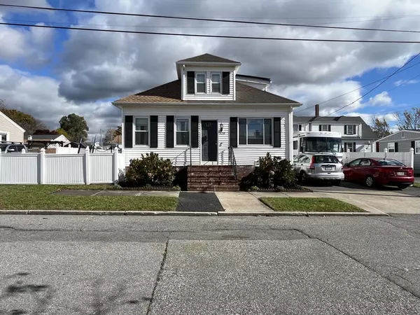 320 Oliver Street, New Bedford, MA 02745