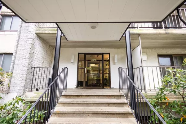 Quincy, MA 02169,308 Quarry St #205