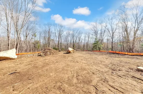 Holliston, MA 01746,1366 Washington Street