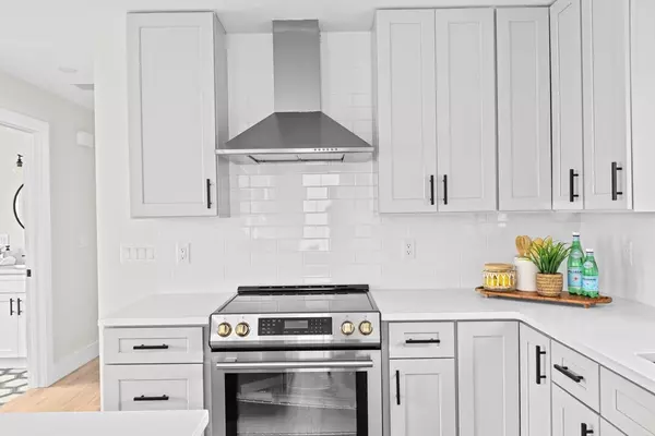 Scituate, MA 02066,19 Ford Place #1