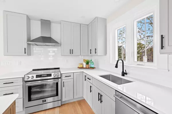 Scituate, MA 02066,19 Ford Place #1