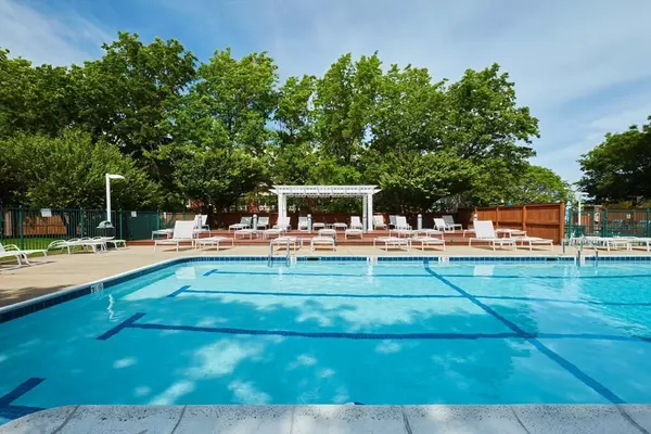 Boston, MA 02129,42 8th #1201