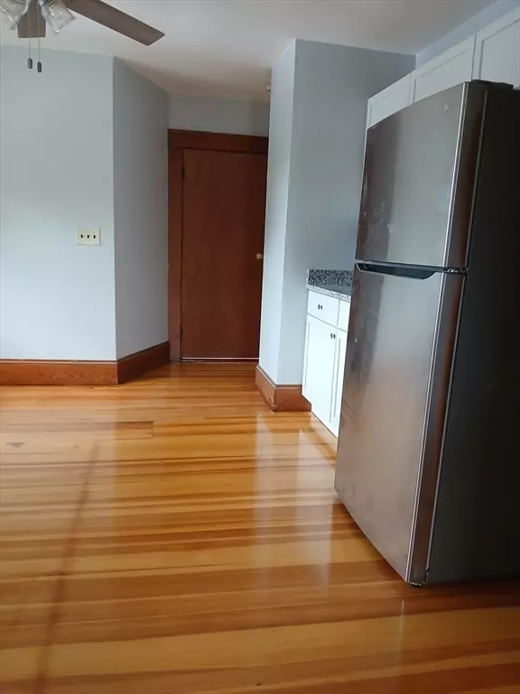 Seekonk, MA 02771,112-116 Ledge Rd #2