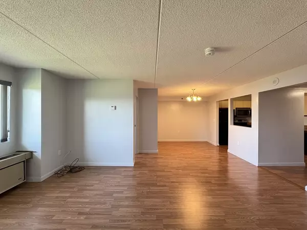 Quincy, MA 02169,200 Cove Way #205