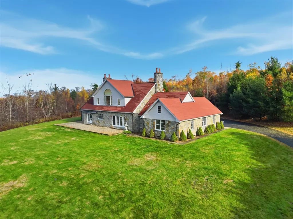 Monson, MA 01057,31 T Peck Rd