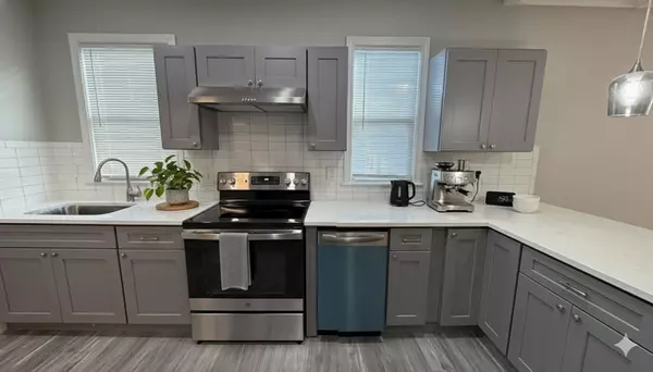 Boston, MA 02124,50 Lithgow #3