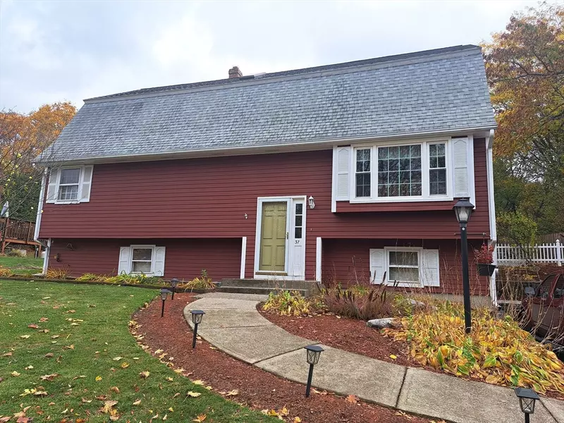 37 Elmwood Street, Auburn, MA 01501
