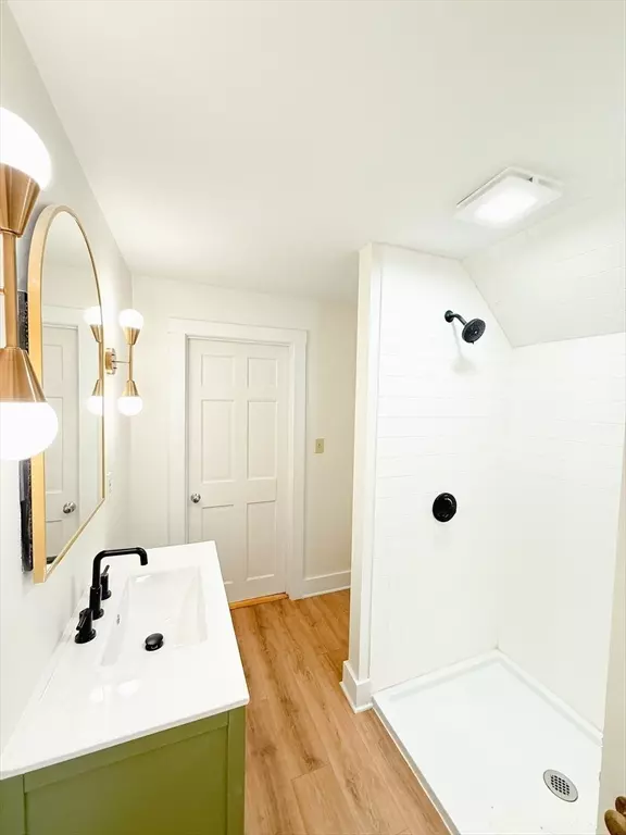 Cambridge, MA 02478,36 Myrtle Ave. #2