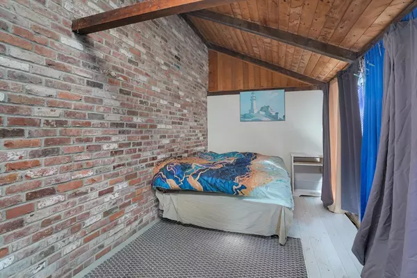 West Tisbury, MA 02575,25 Vineyard Meadow Farms Rd.