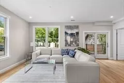 Boston, MA 02135,42 Waverly #M