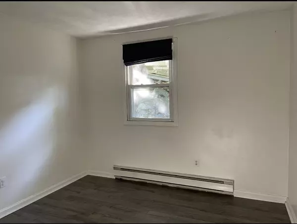 Boston, MA 02132,9 Grove Ter #2