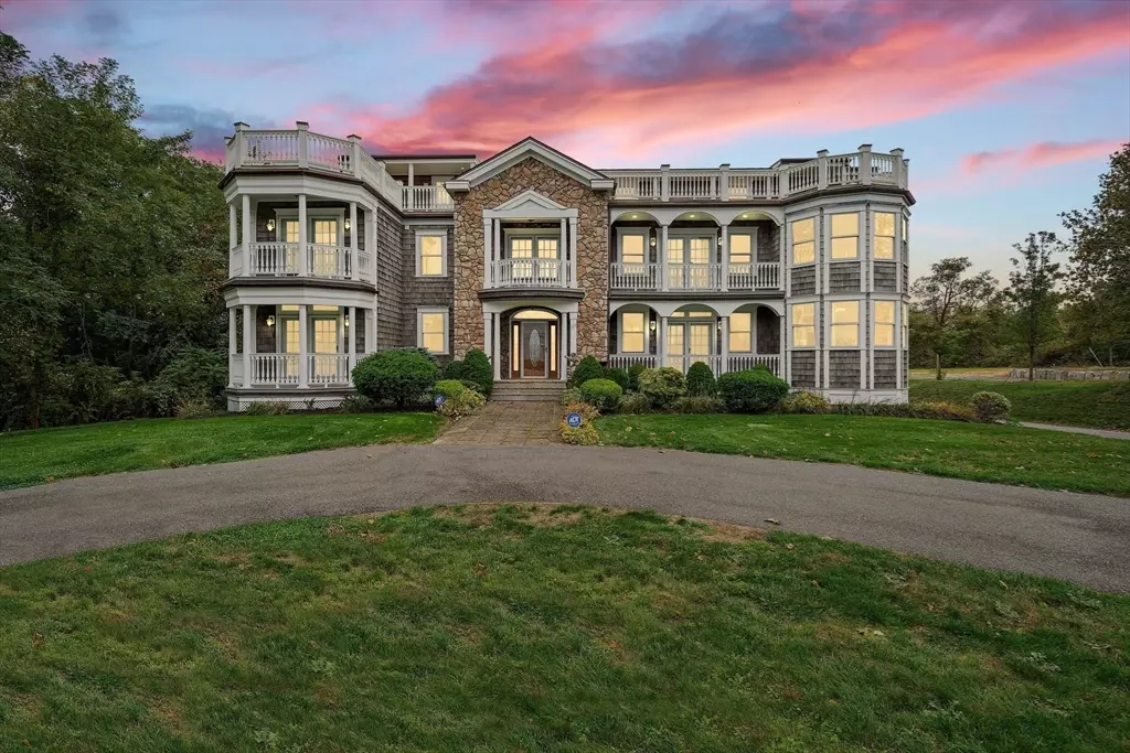 Plymouth, MA 02360,183 Warren Ave