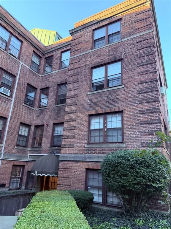 12 Kilsyth #11, Boston, MA 02135