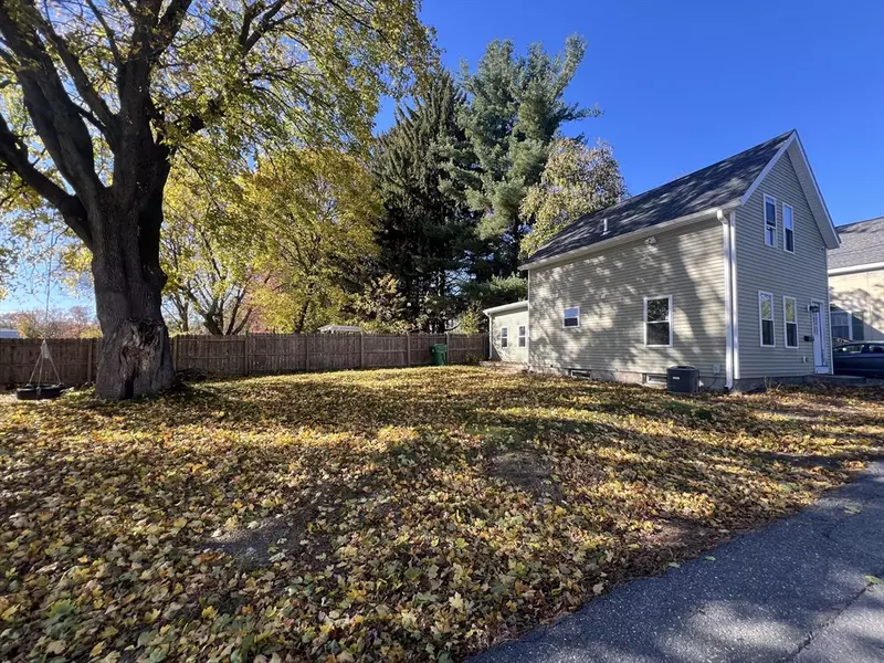 22 Forest Ave, Clinton, MA 01510