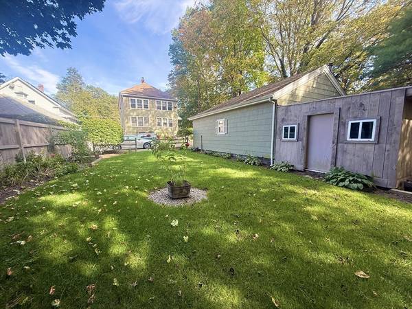 Webster, MA 01570,730 School St