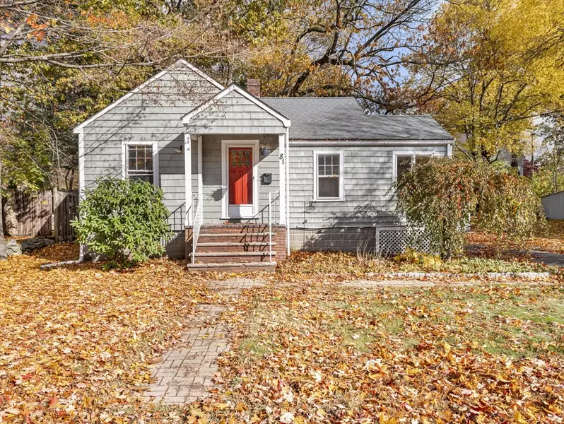 81 Spring St, Wakefield, MA 01880