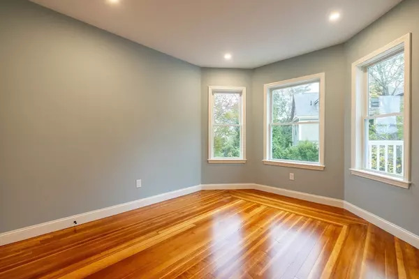 Boston, MA 02125,19 Sawyer #1