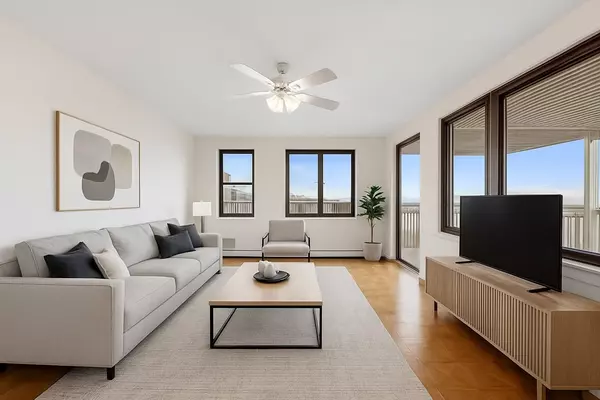 8 Pebble Ave #2, Revere, MA 02151