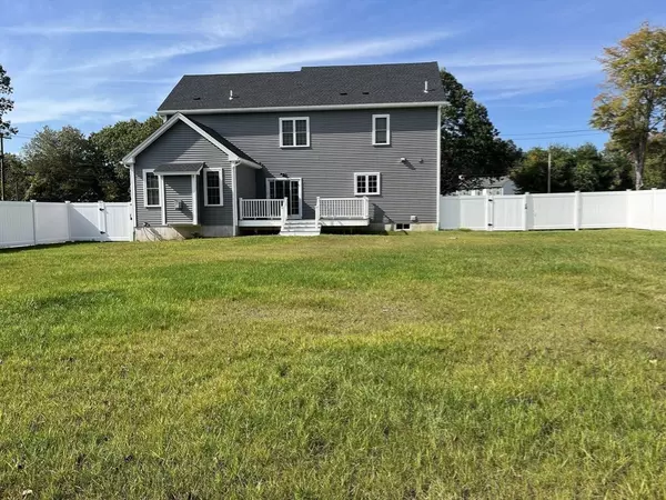 Shrewsbury, MA 01545,32 Clews St