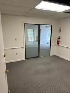 Sharon, MA 02067,10 East Chestnut St #A-1