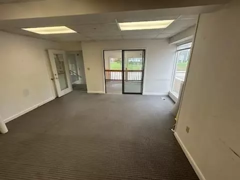 Sharon, MA 02067,10 East Chestnut St #A-1