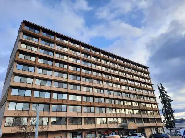 70 Southbridge St #215, Worcester, MA 01608