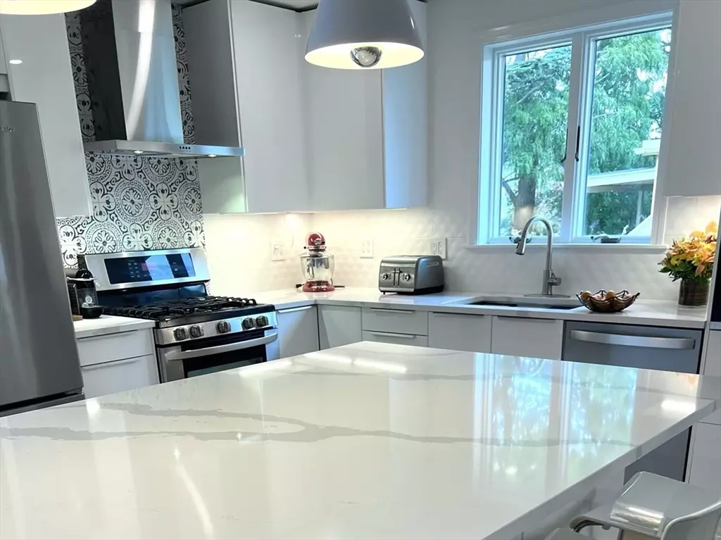 Medford, MA 02155,90 Monument #A