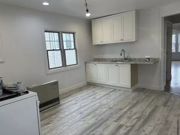 Everett, MA 02149,87 Floyd St #2