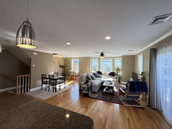 Waltham, MA 02453,90 High St #1