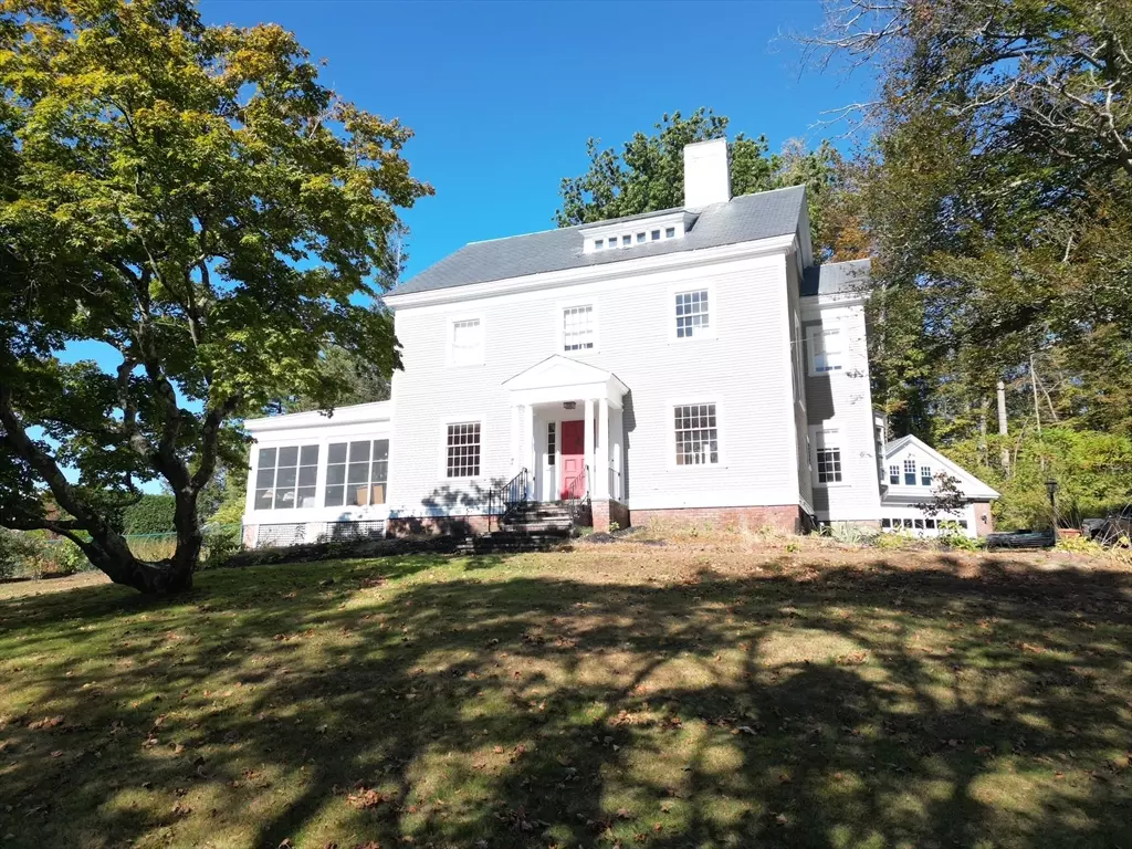 Greenfield, MA 01301,43 Crescent Street