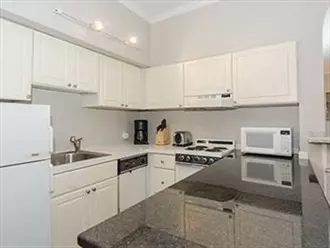 Boston, MA 02114,75 Charles #3B