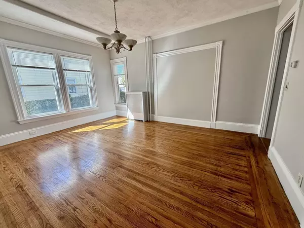 Medford, MA 02155,31 Park St #1