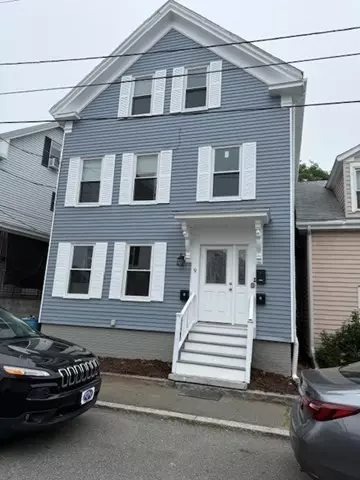 Gloucester, MA 01930,9 Foster Street #2
