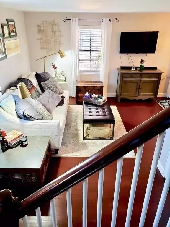 Watertown, MA 02472,62 Pierce Rd #1