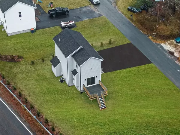 Acushnet, MA 02743,1 Morses Ln