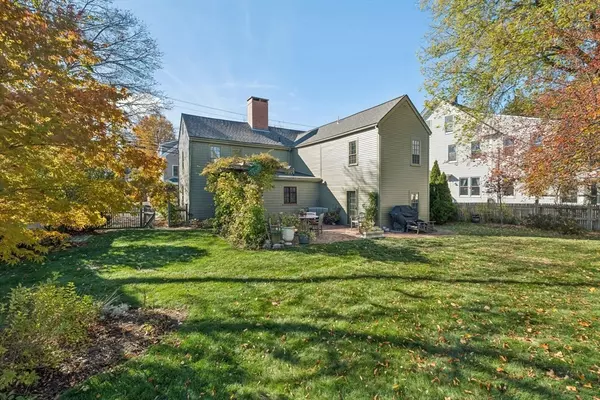 Newburyport, MA 01950,288 Merrimac St