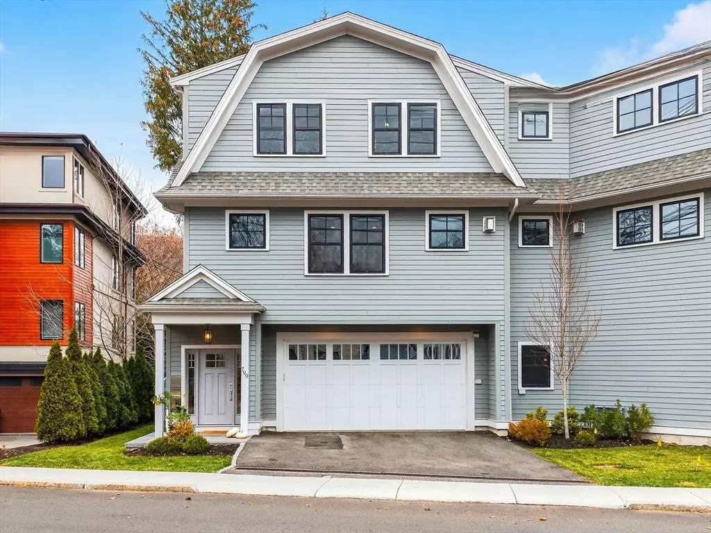 Brookline, MA 02467,799 Heath Street #2