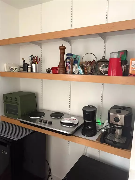 Cambridge, MA 02138,237 Mount Auburn St #237