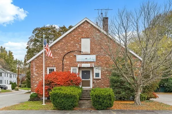 Winchester, MA 01890,18 Raymond Place