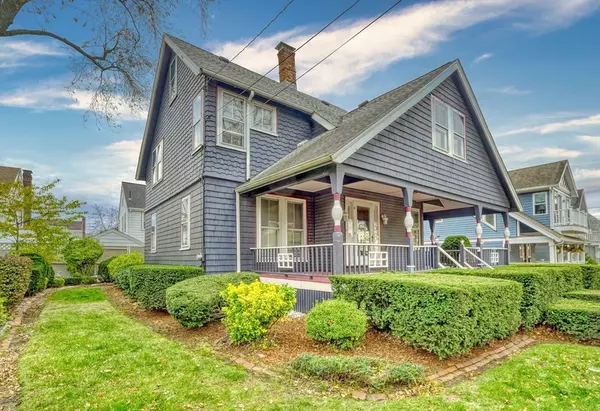 Winthrop, MA 02152,16 Woodside Park