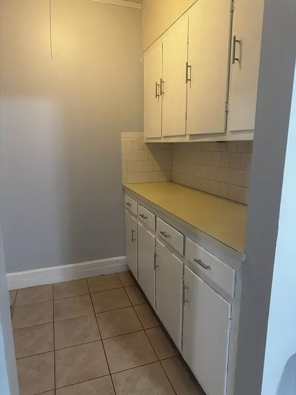 Taunton, MA 02780,44 Trescott St #1