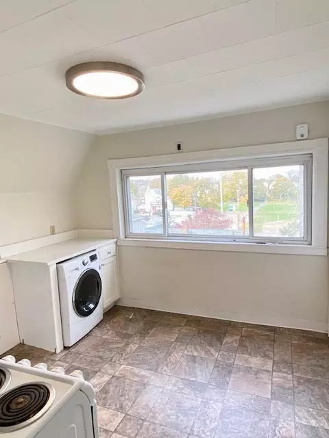 Medford, MA 02155,47 Newburn Ave #3