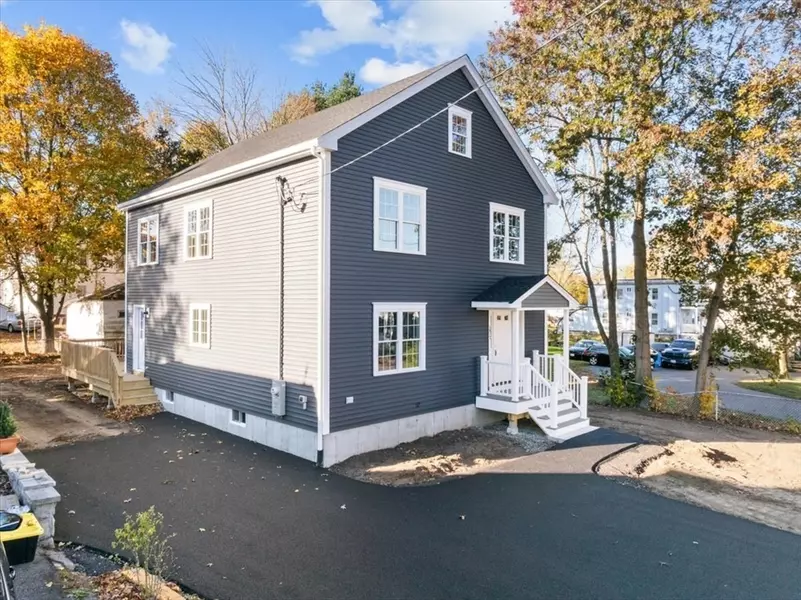 271 Ames St, Brockton, MA 02302