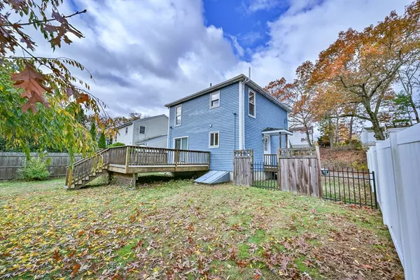 Webster, MA 01570,14 Colonial Road