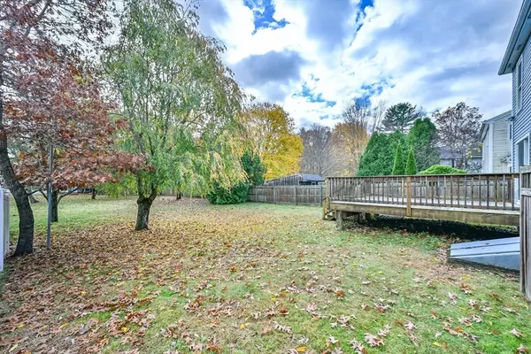 Webster, MA 01570,14 Colonial Road