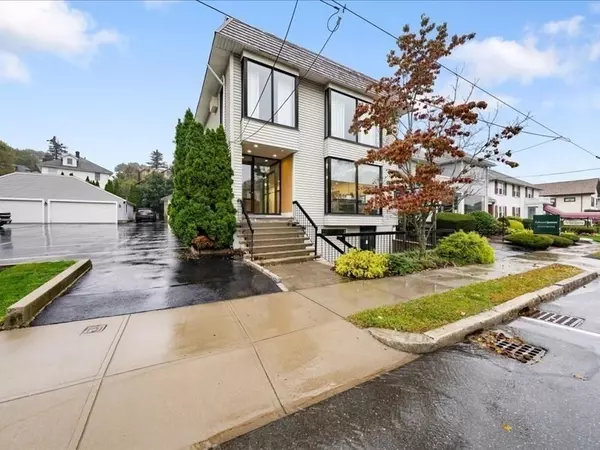 Belmont, MA 02478,44 Trapelo