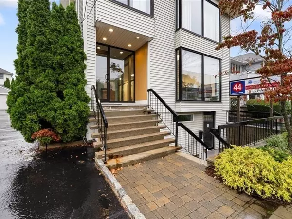 Belmont, MA 02478,44 Trapelo