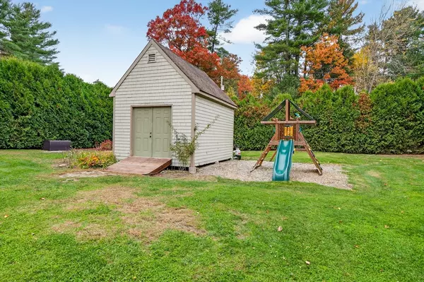 Acushnet, MA 02743,28 Cedar Hill Drive