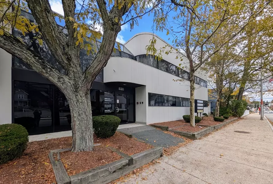 830 Main St #1, Melrose, MA 02176