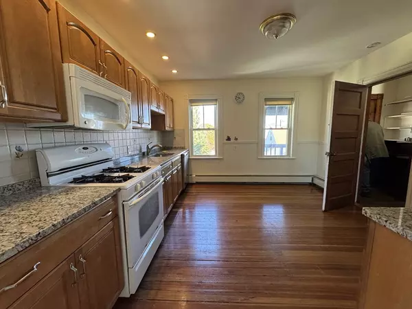 Belmont, MA 02478,163 Belmont St #3